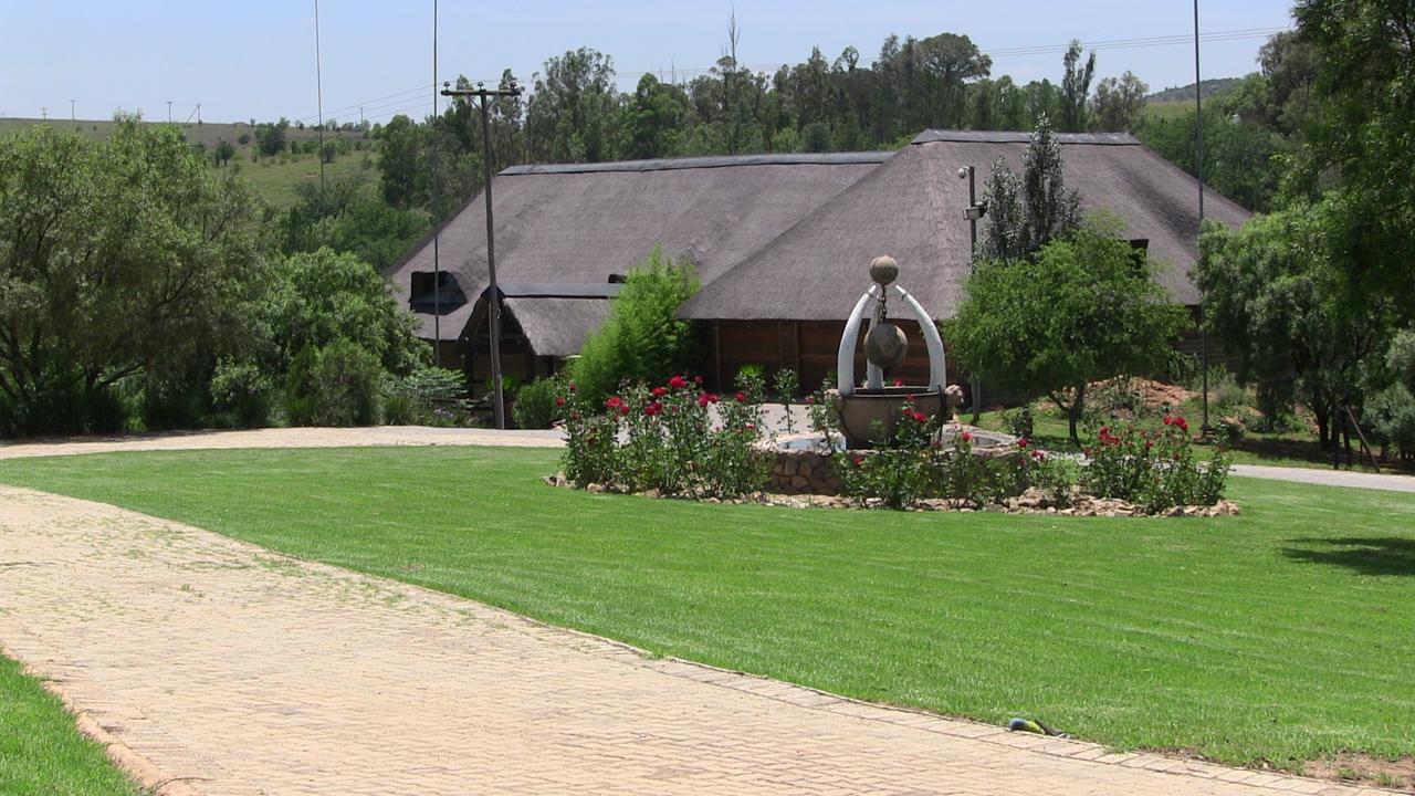 23 On Riverside Лансерия Экстерьер фото